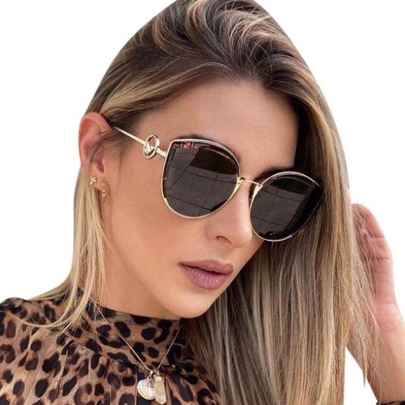 Fendi Sunglasses - Picture 1 of 6
